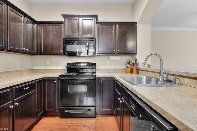 4163 Seafarer AVE, Norfolk, VA 23518