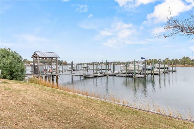 4163 Seafarer AVE, Norfolk, VA 23518