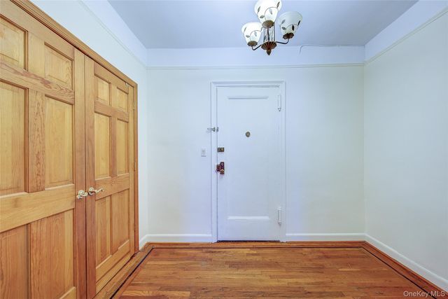 167-10 Crocheron Avenue 5R, Flushing, NY 11358