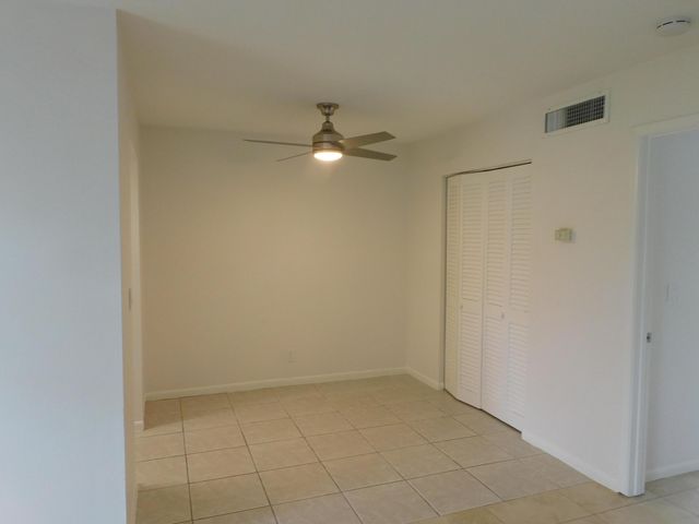 640 SE 2nd Avenue 103, Boynton Beach, FL 33435