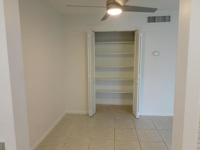 640 SE 2nd Avenue 103, Boynton Beach, FL 33435