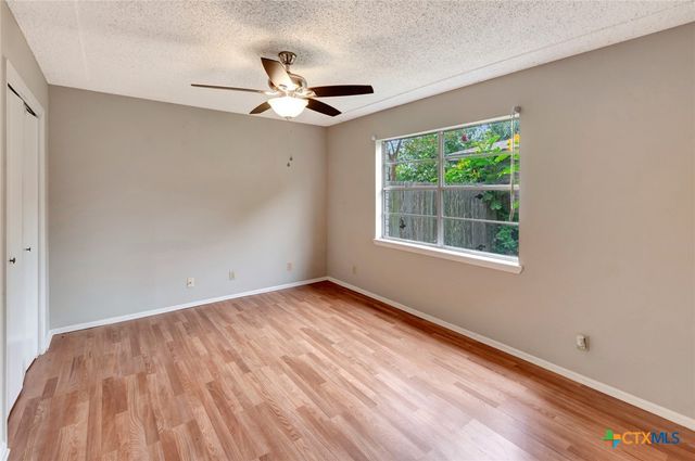 247 Goldenrod Avenue, Victoria, TX 77904