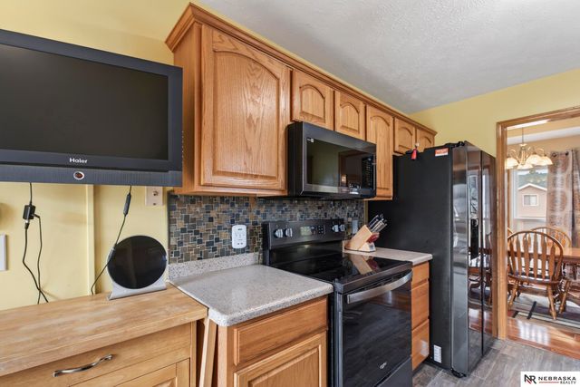 8403 Weber Street, Omaha, NE 68122