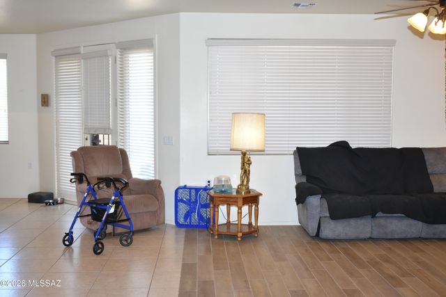 1476 W Big Room Place, Benson, AZ 85602