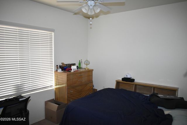 1476 W Big Room Place, Benson, AZ 85602