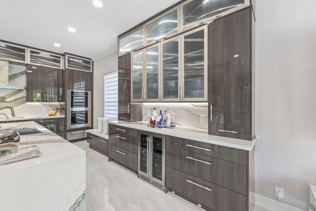 10980 NW 69th Place, Parkland, FL 33076