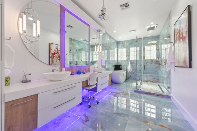 10980 NW 69th Place, Parkland, FL 33076