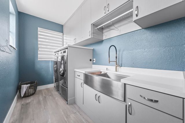 10980 NW 69th Place, Parkland, FL 33076