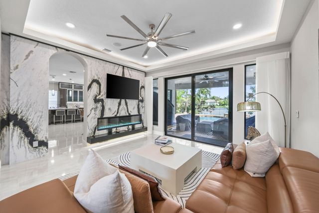 10980 NW 69th Place, Parkland, FL 33076