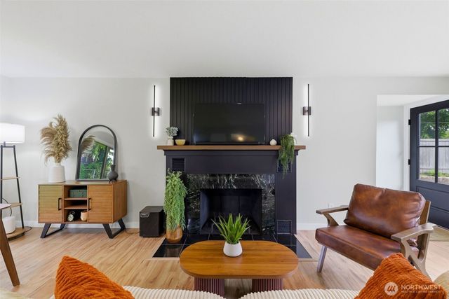 8905 Veterans Drive SW, Lakewood, WA 98498
