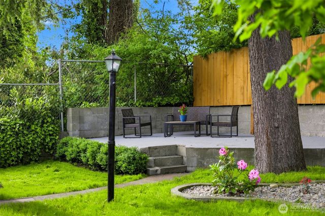 8905 Veterans Drive SW, Lakewood, WA 98498