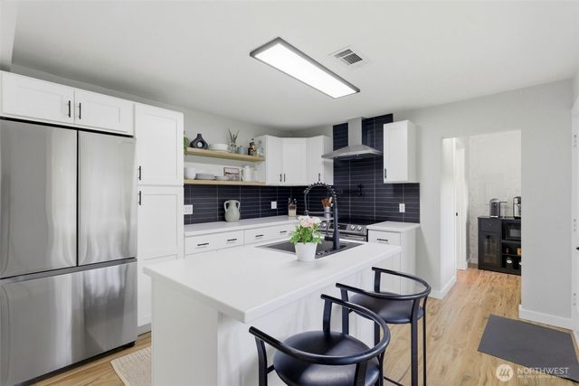 8905 Veterans Drive SW, Lakewood, WA 98498