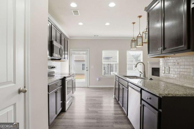 300 Heritage Drive, Calhoun, GA 30701