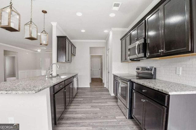 300 Heritage Drive, Calhoun, GA 30701