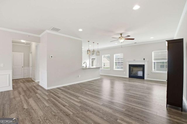 300 Heritage Drive, Calhoun, GA 30701