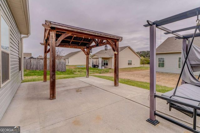 300 Heritage Drive, Calhoun, GA 30701