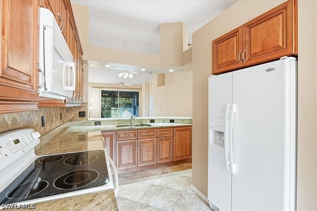 2526 Orchid Bay DR 202, Naples, FL 34109