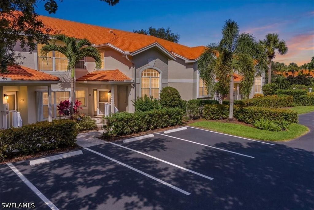2526 Orchid Bay DR 202, Naples, FL 34109