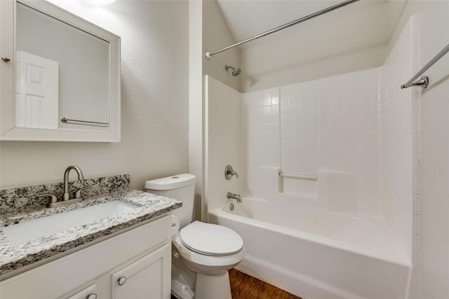 5909 Paloma Blanca Drive, Fort Worth, TX 76179