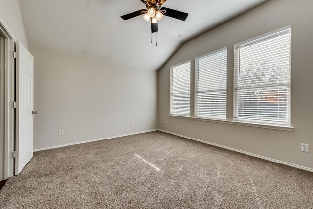 5909 Paloma Blanca Drive, Fort Worth, TX 76179