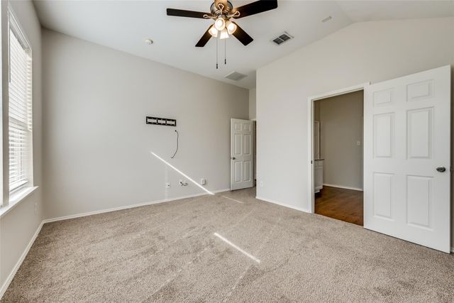 5909 Paloma Blanca Drive, Fort Worth, TX 76179