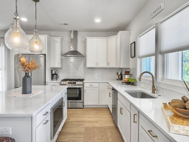 139 Sabal Court, Summerville, SC 29483