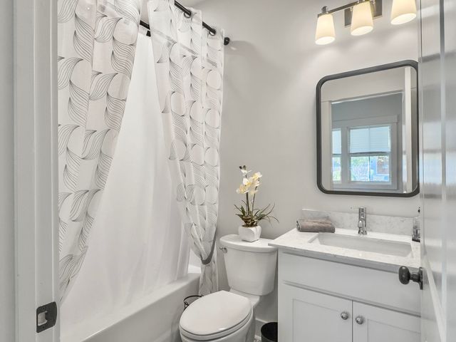 139 Sabal Court, Summerville, SC 29483