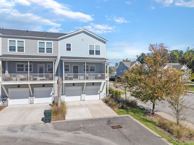 139 Sabal Court, Summerville, SC 29483