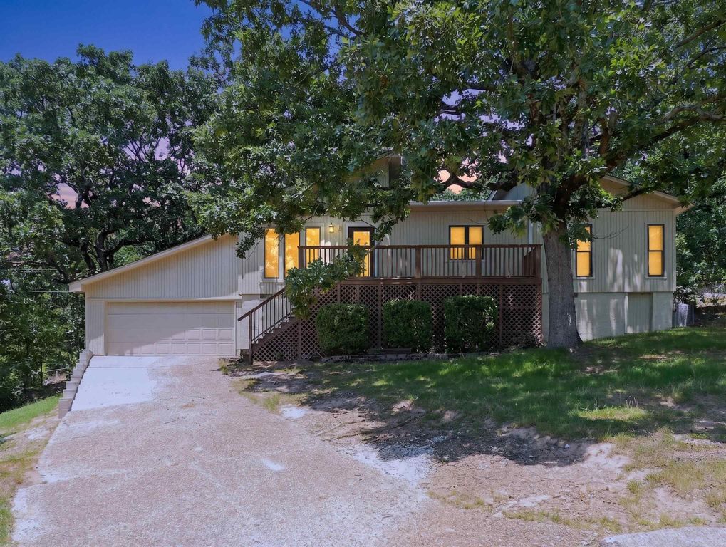 6 Desoto Forest Cv, Little Rock, AR 72212