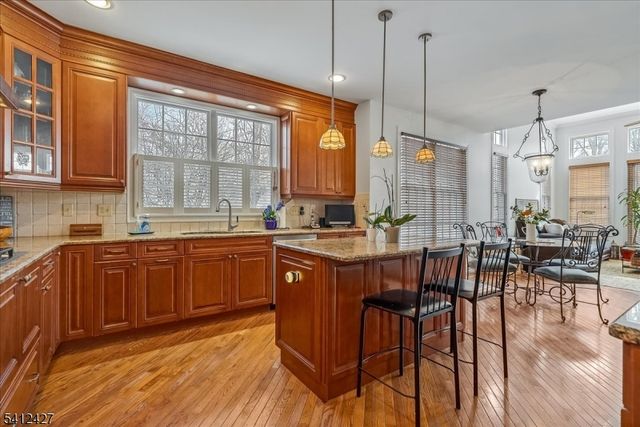 71 Schindler Way, Fairfield Twp., NJ 07004