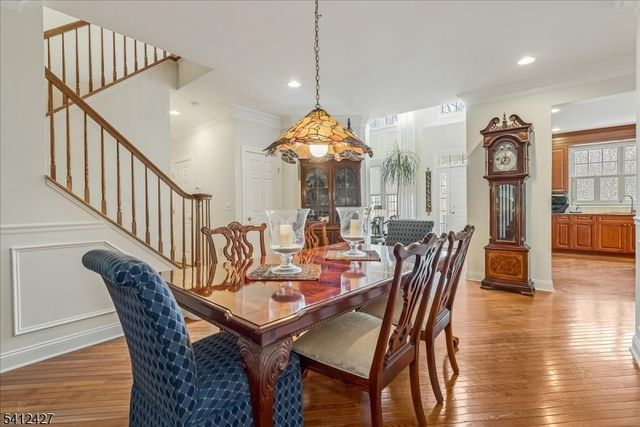 71 Schindler Way, Fairfield Twp., NJ 07004