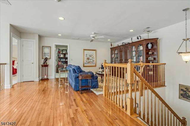 71 Schindler Way, Fairfield Twp., NJ 07004