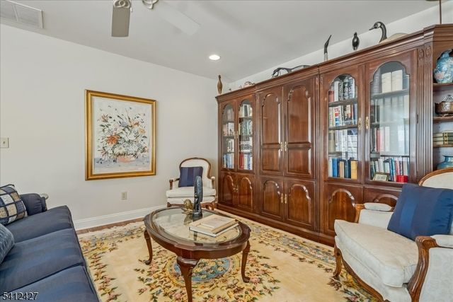 71 Schindler Way, Fairfield Twp., NJ 07004