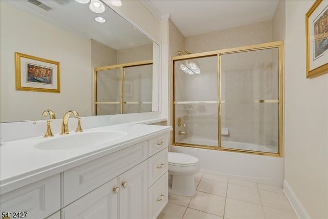 71 Schindler Way, Fairfield Twp., NJ 07004