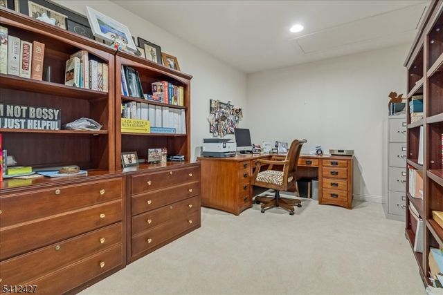 71 Schindler Way, Fairfield Twp., NJ 07004