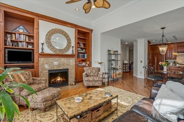 71 Schindler Way, Fairfield Twp., NJ 07004