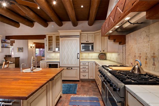 95 Lodge Trail, Santa Fe, NM 87506