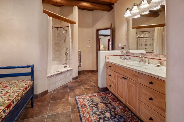 95 Lodge Trail, Santa Fe, NM 87506