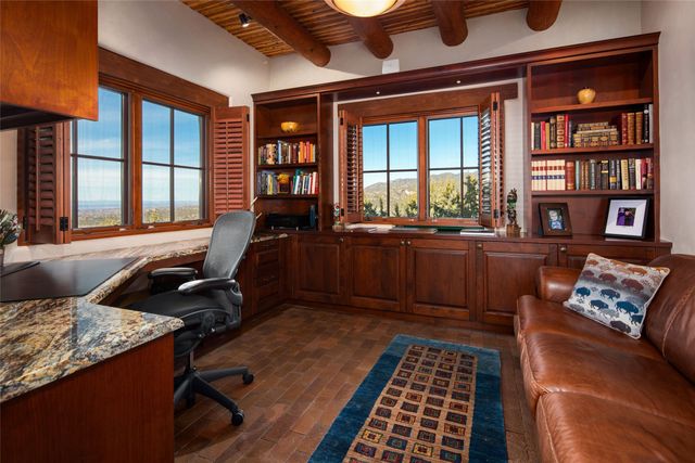 95 Lodge Trail, Santa Fe, NM 87506