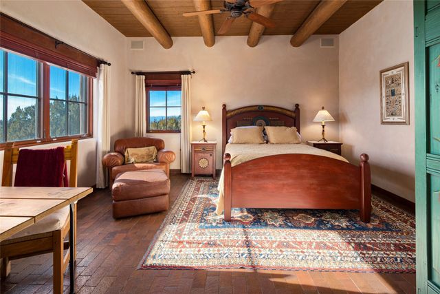 95 Lodge Trail, Santa Fe, NM 87506