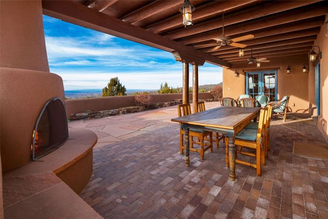 95 Lodge Trail, Santa Fe, NM 87506