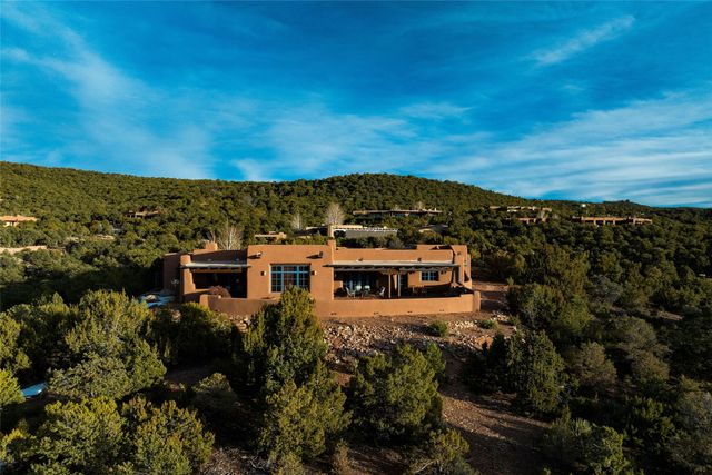 95 Lodge Trail, Santa Fe, NM 87506
