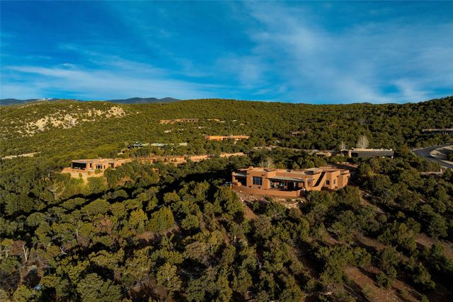 95 Lodge Trail, Santa Fe, NM 87506