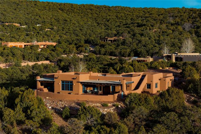 95 Lodge Trail, Santa Fe, NM 87506