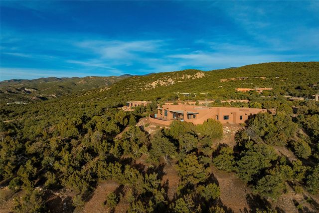 95 Lodge Trail, Santa Fe, NM 87506