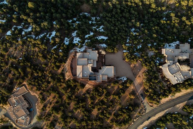 95 Lodge Trail, Santa Fe, NM 87506