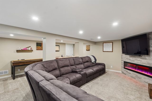 1035 Market Street, Carlisle, IA 50047