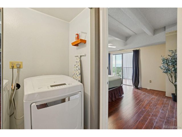 7877 E Mississippi Ave 1501, Denver, CO 80247