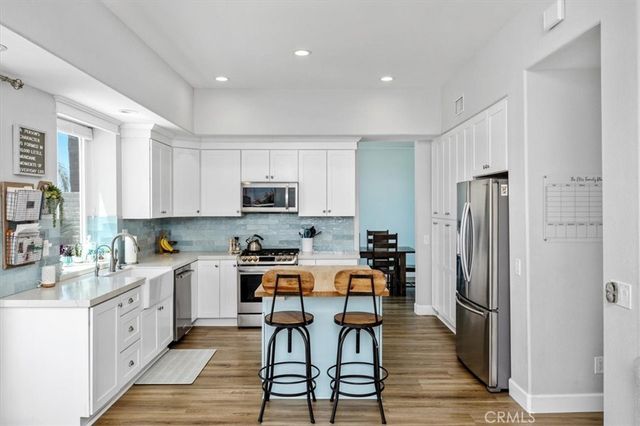 23831 Via Madrid, Murrieta, CA 92562