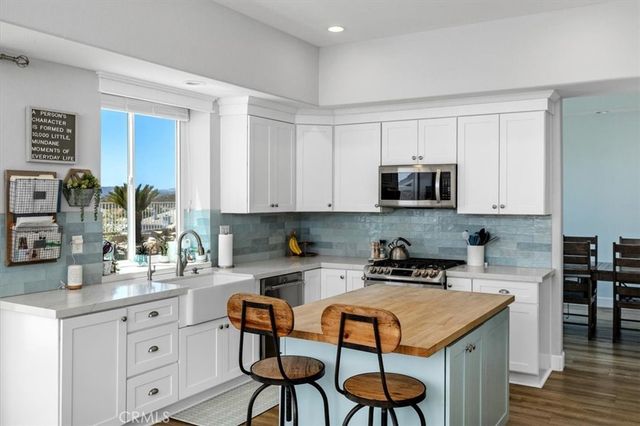 23831 Via Madrid, Murrieta, CA 92562